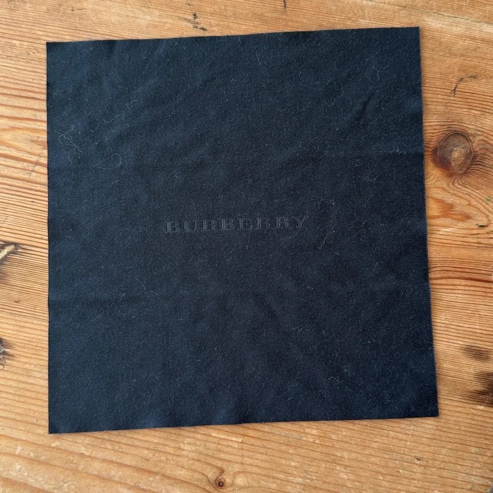 Burberry Black Cat-Eye Sunglasses with Case - Picture 13 of 13